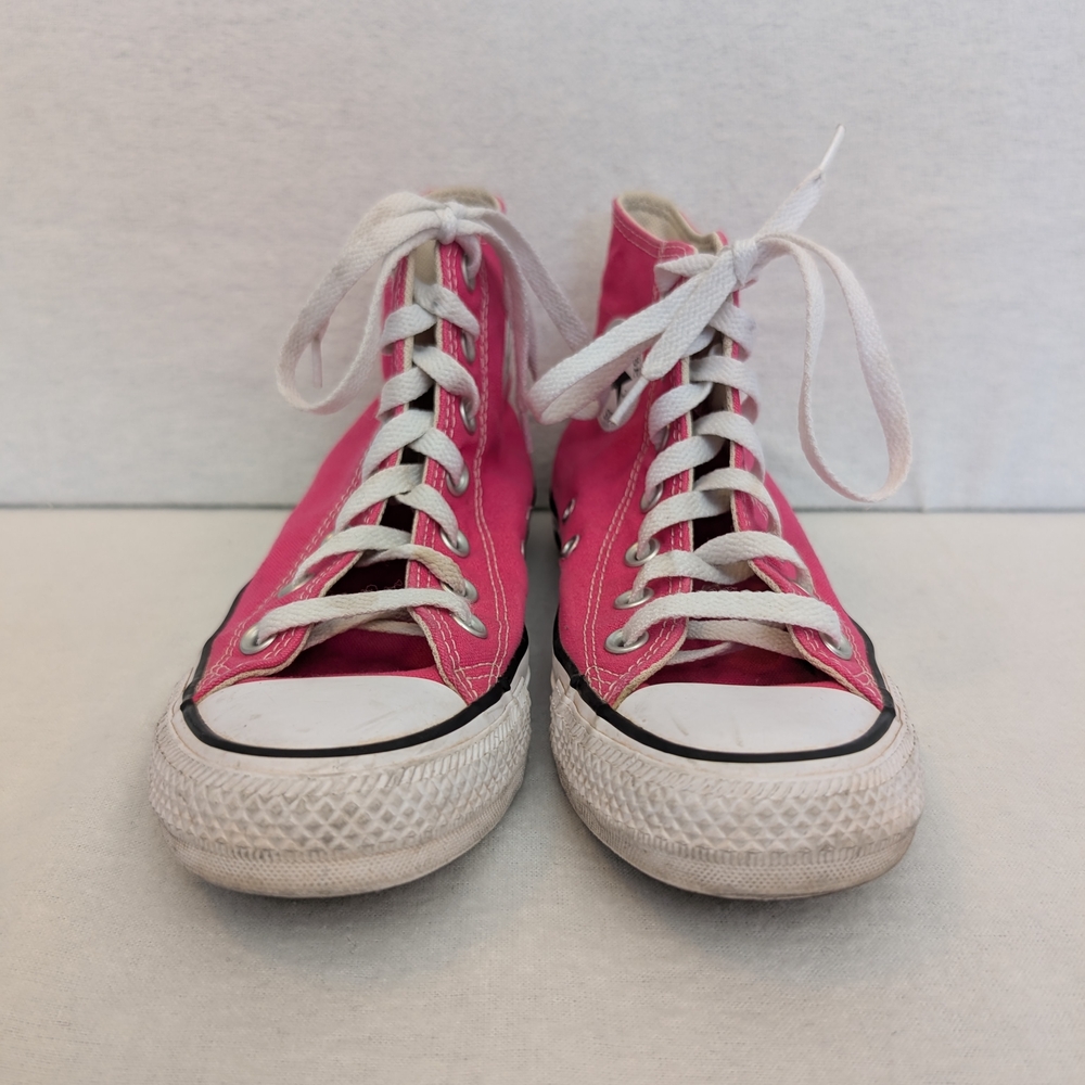 Converse Women 6 Pink High Top Shoes Sneakers Streetwear Classic Coquette Casual - Picture 2 of 8